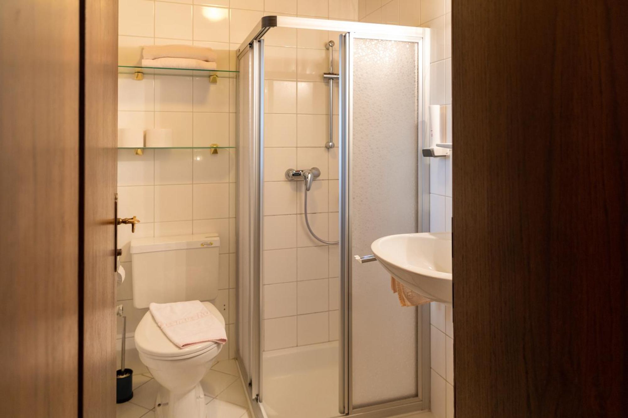 Gaestehaus Johanna Self-Check-In Кицбюэль Номер фото